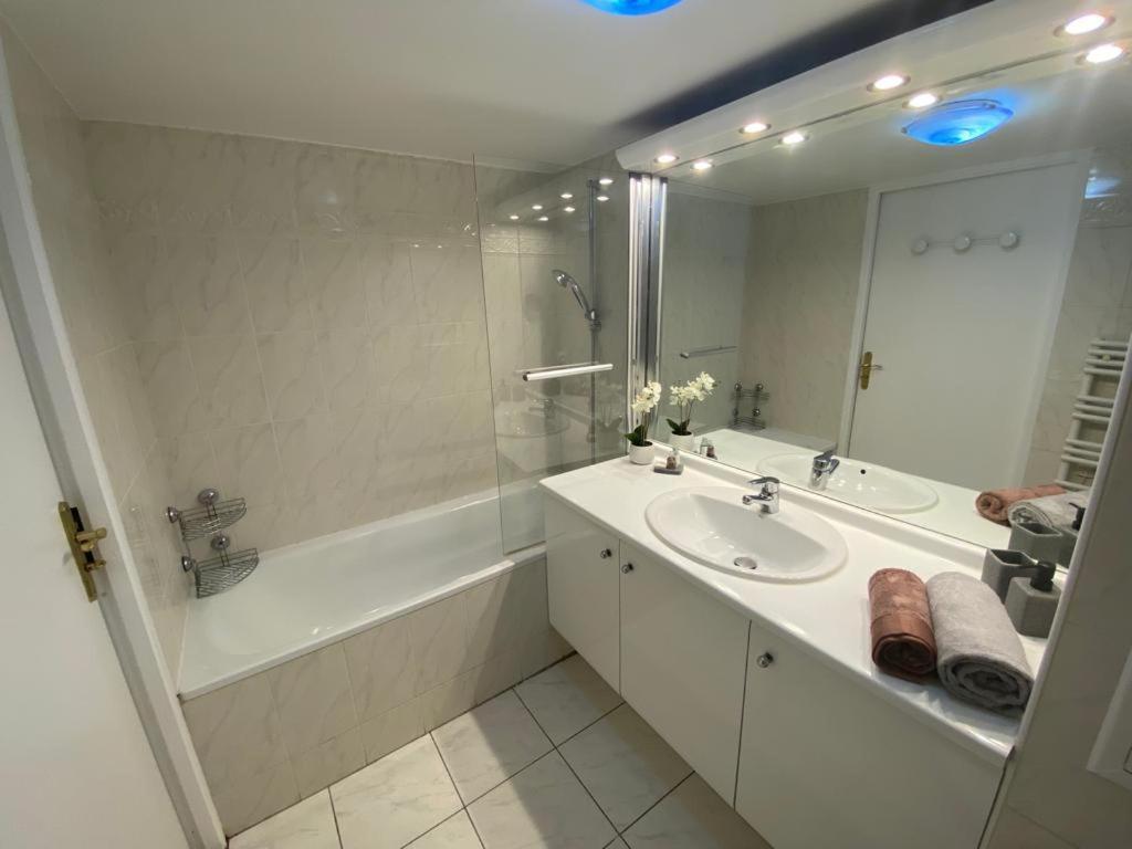 Magnifique Duplex 45 M2 Aux Portes De Paris Metro Barbara A 30Mn Expo Porte De Versailles Montrouge Exterior foto